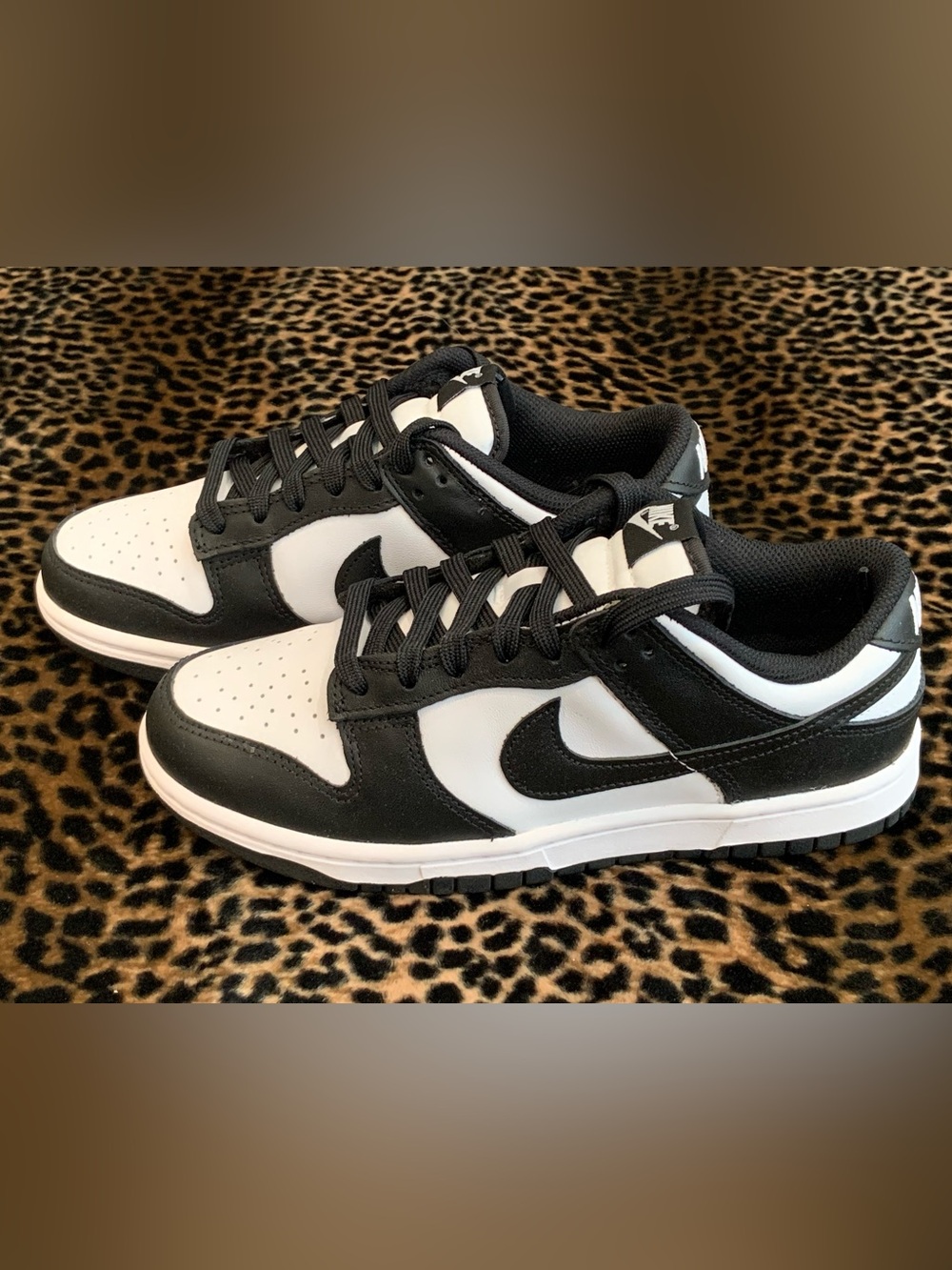 Nike - Picture 2 of 6